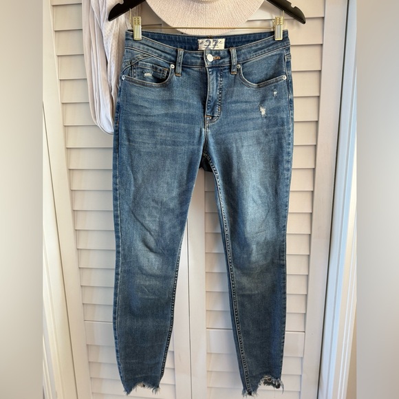 We The Free Denim - 💙 We The Free Distressed Blue Skinny Jeans with Raw Hem size 27
